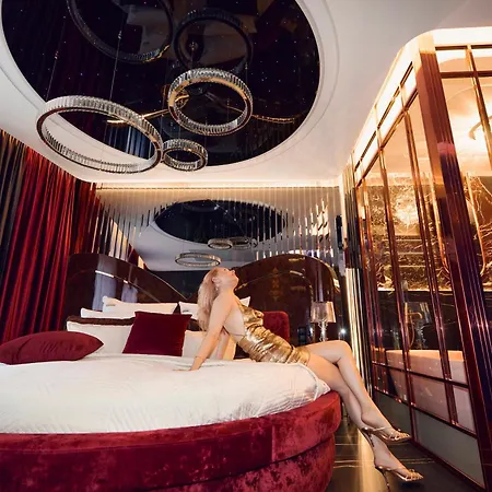 Hi Granaria Premium By Downtown 4*