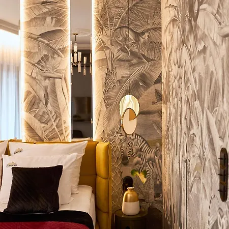 High Granaria By Downtown Gdansk