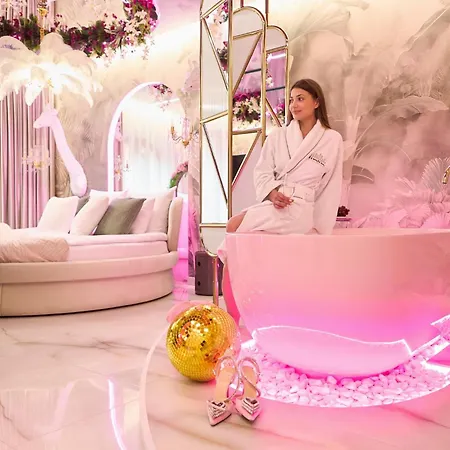 High Granaria By Downtown Apartment